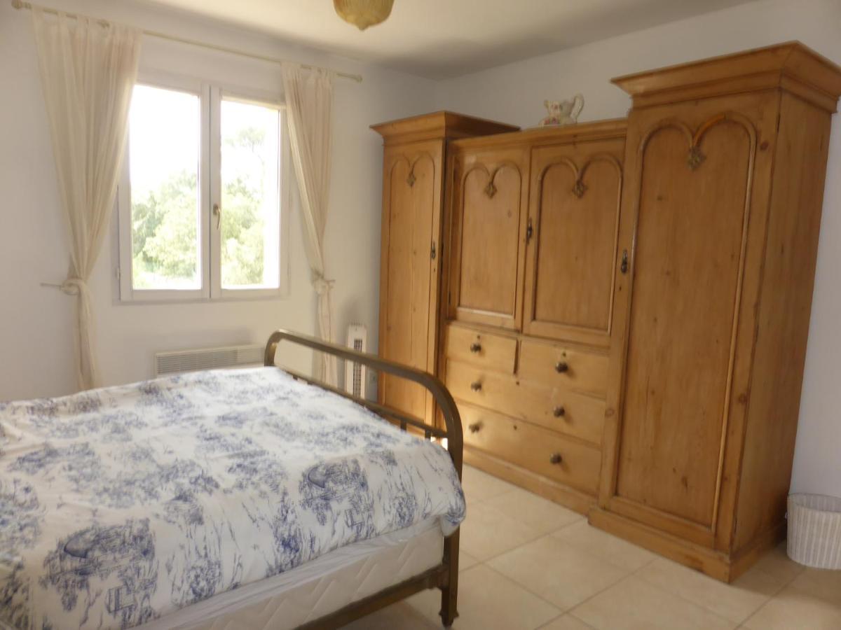 Le Manoir De Flassans Екстериор снимка