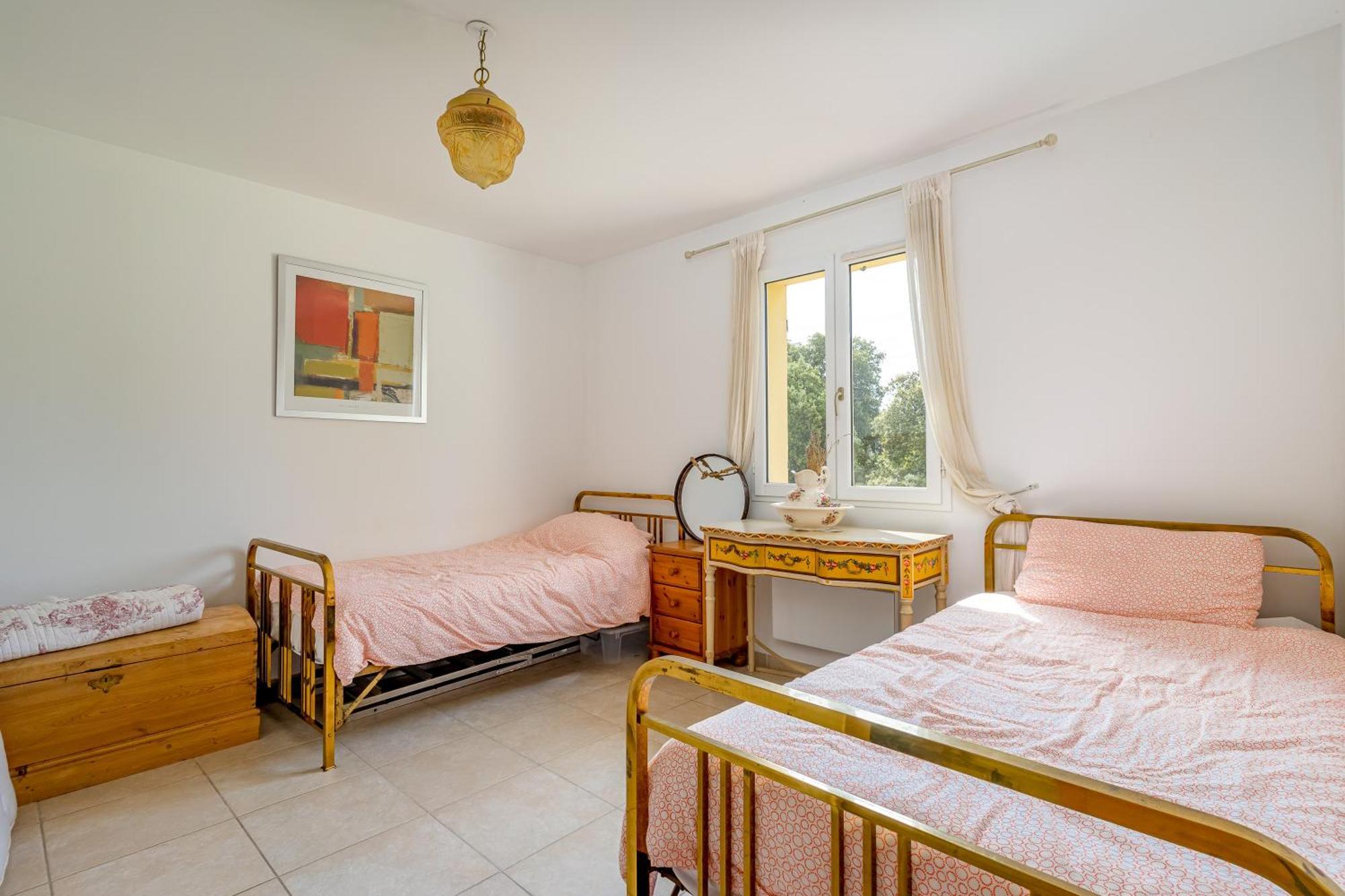 Le Manoir De Flassans Екстериор снимка
