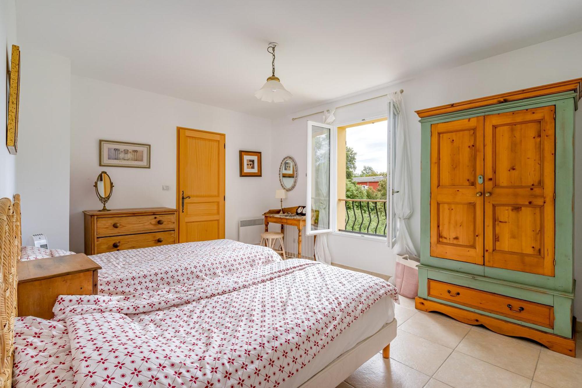 Le Manoir De Flassans Екстериор снимка